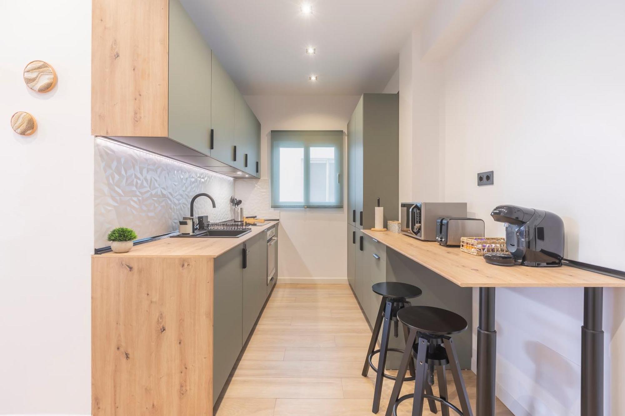 Fully Renovated Apartment In The Heart Of Fuengirola, 2 Min Walk To The Beach Exterior photo