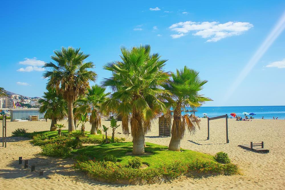 Fully Renovated Apartment In The Heart Of Fuengirola, 2 Min Walk To The Beach Exterior photo