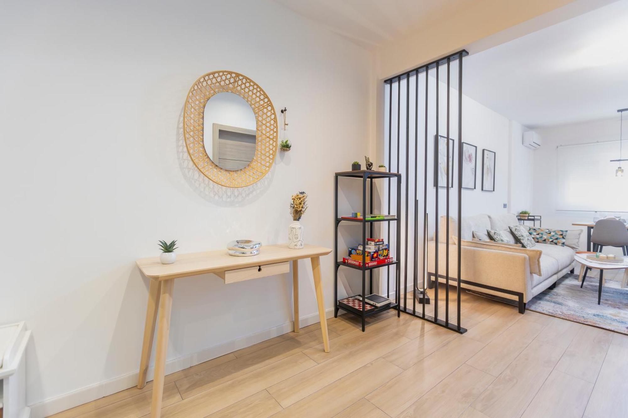 Fully Renovated Apartment In The Heart Of Fuengirola, 2 Min Walk To The Beach Exterior photo