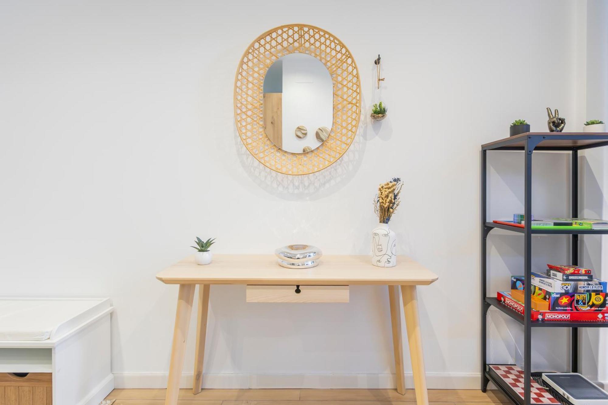 Fully Renovated Apartment In The Heart Of Fuengirola, 2 Min Walk To The Beach Exterior photo